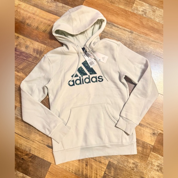 ⭐️Adidas Women's Cream Camo Hoodie Size Small NWT - Picture 2 of 7